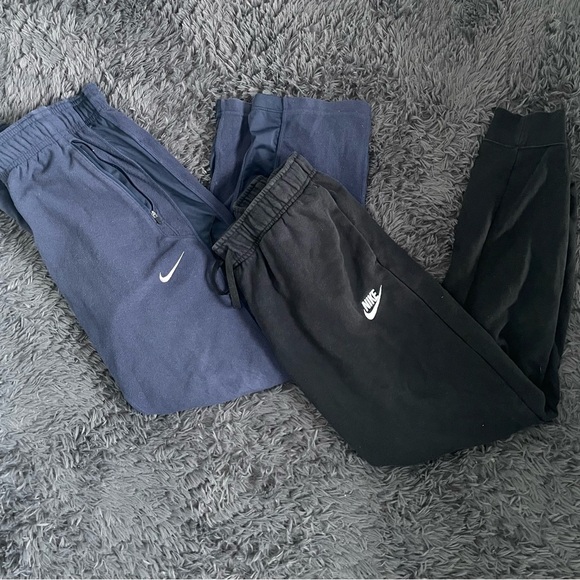 Nike Sweatpants Joggers Bundle lot of 2 Navy Blue Black | Men Small - Picture 1 of 8